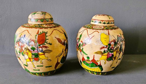 Oud Chinese Cheng Hua Porseleinen paar dekselpotten