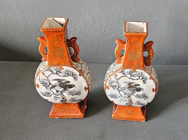 Paar Kutani porseleinen vazen met decor van vogel en dame - Porselein - Japan - 19e/20e eeuw