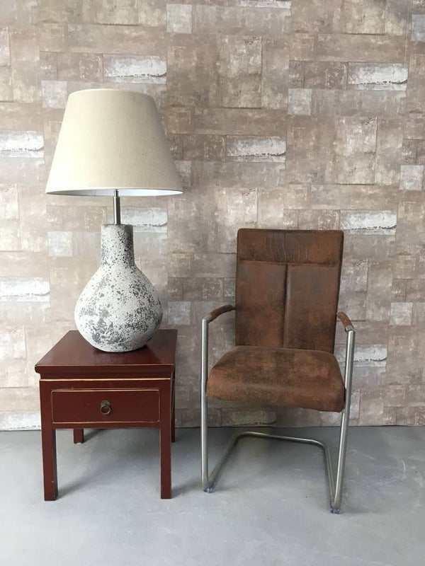 T027905 Tafellamp aardewerk ocean oxide met creme linnen kap.