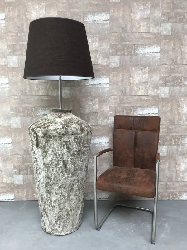 V057929 Vloerlamp aardewerk osian oxide met donker bruine linnen kap.