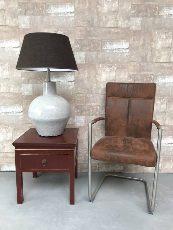 T030709 Tafellamp aardewerk grijs glazuur met antraciet linnen kap.