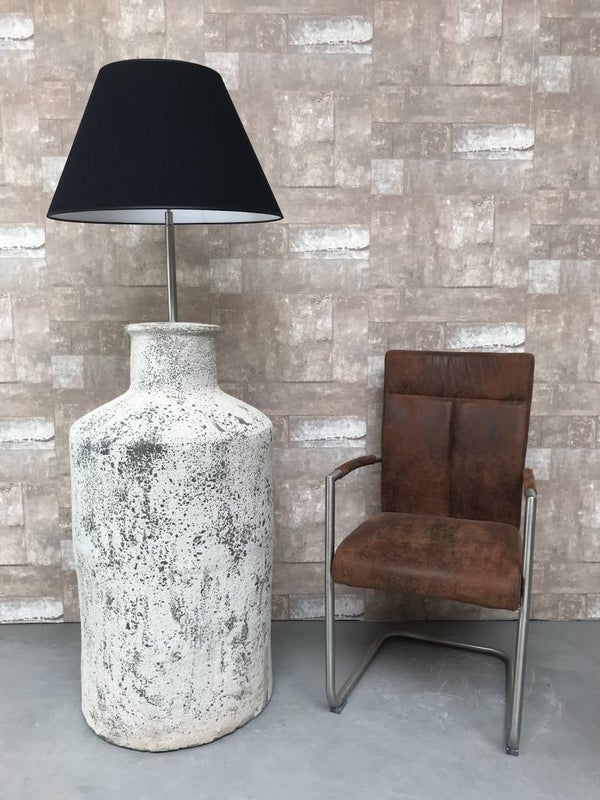 V017925 Vloerlamp aardewerk ocean oxide met zwarte linnen kap.