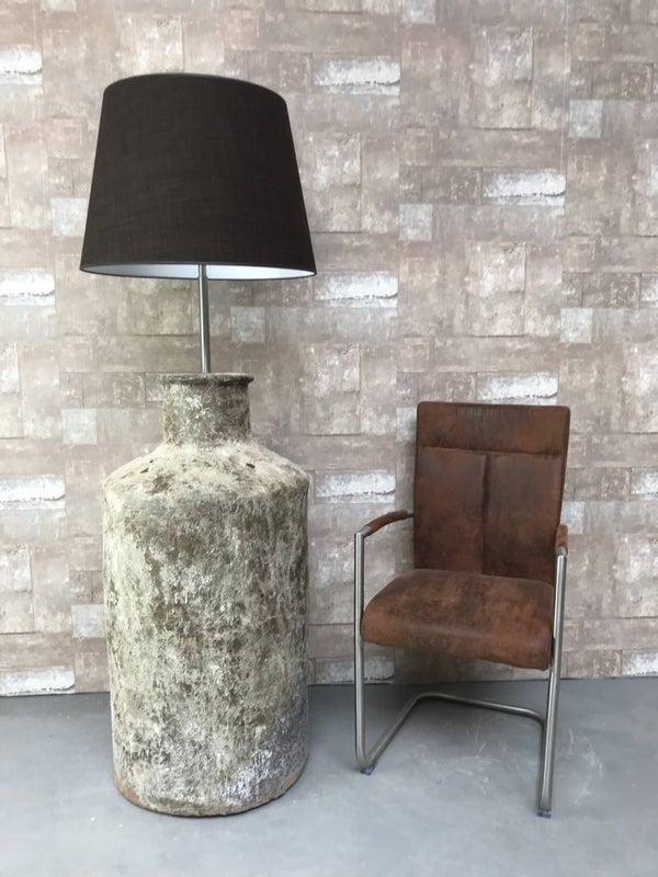 V017129 Vloerlamp aardewerk atlantic met donker bruine linnen kap.