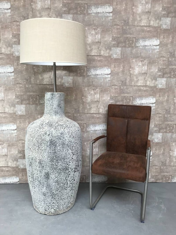 V017940 Vloerlamp aardewerk ocean oxide met creme linnen kap.