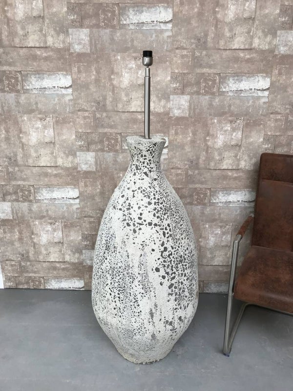 V0679 Vloerlamp aardewerk osian oxide.