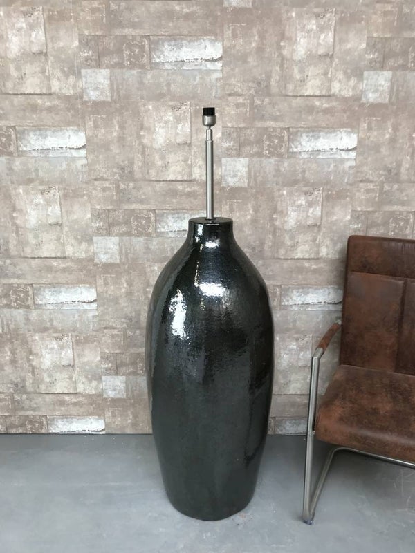 V0214 Vloerlamp aardewerk donker groen glazuur.