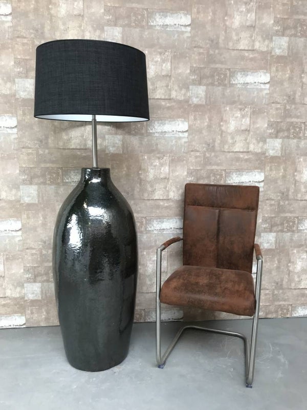 V021438 Vloerlamp aardewerk donker groen glazuur met antraciet linnen kap.