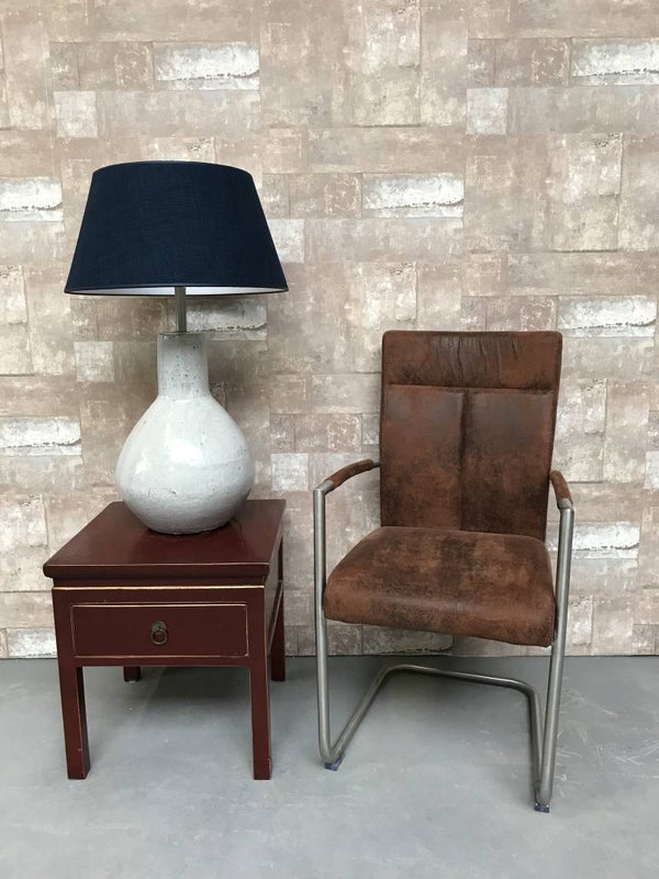 T020708 Tafellamp aardewerk blauw glazuur met donker blauwe linnen kap.
