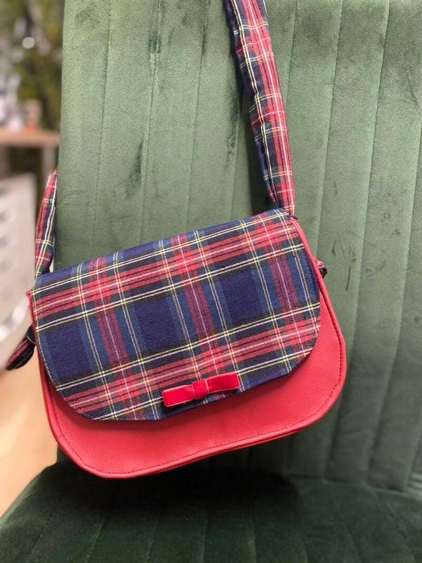 Handgenähte Damentasche Schultertasche Karomuster rot Schleife
