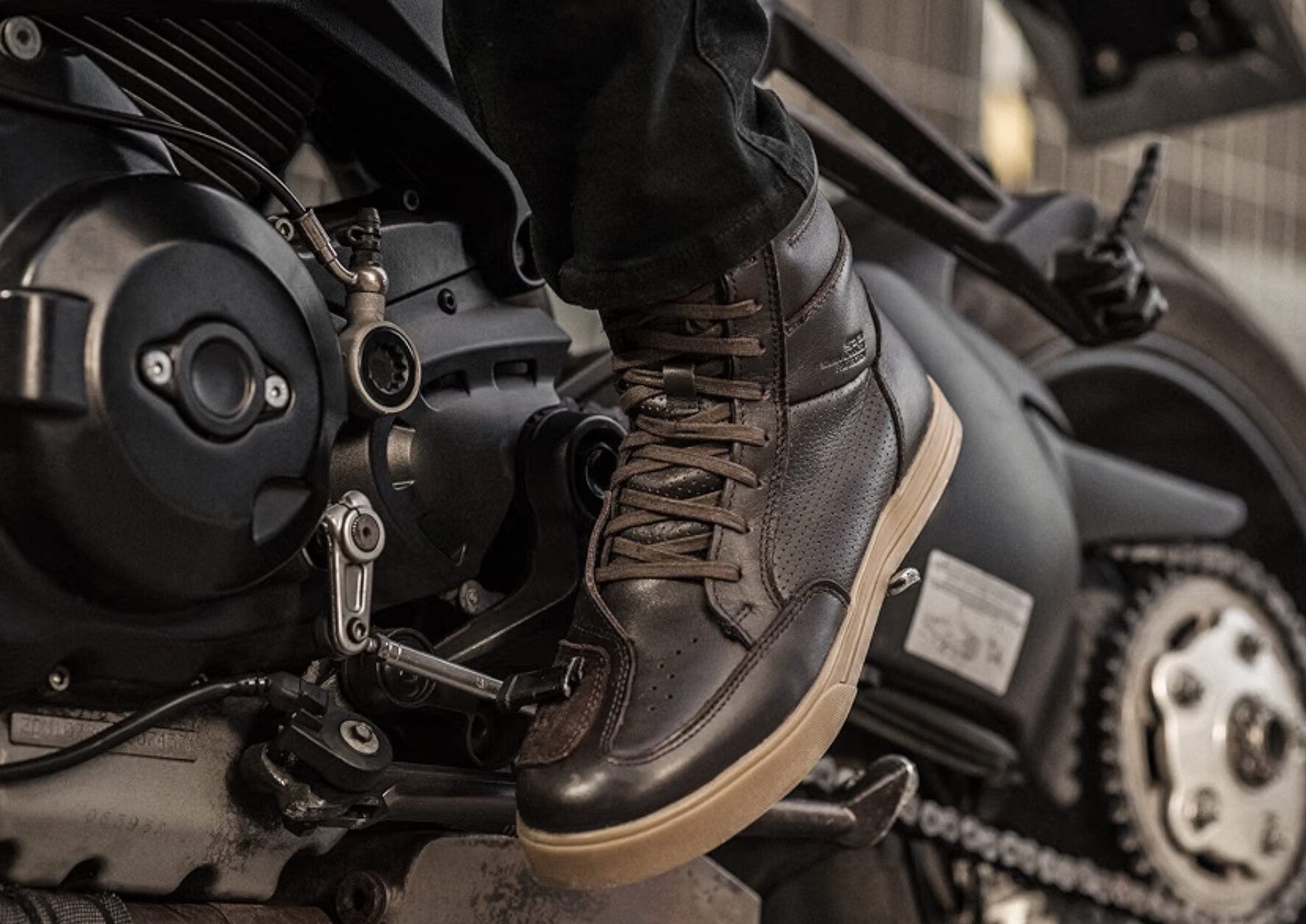 SHIMA Blake Motorradstiefel - Verstärkte Leder Motorradschuhe