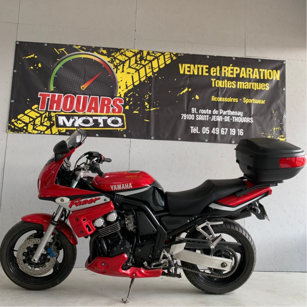 Yamaha FZS600