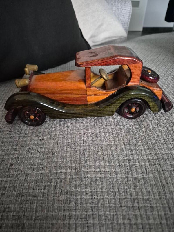 Vintage houten auto zeer mooi