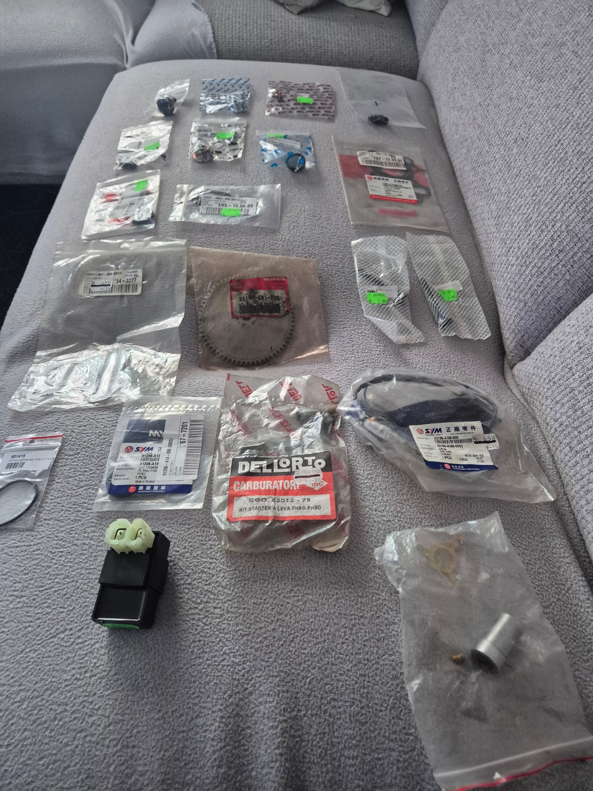 20 onderdelen 1 koop zie foto's