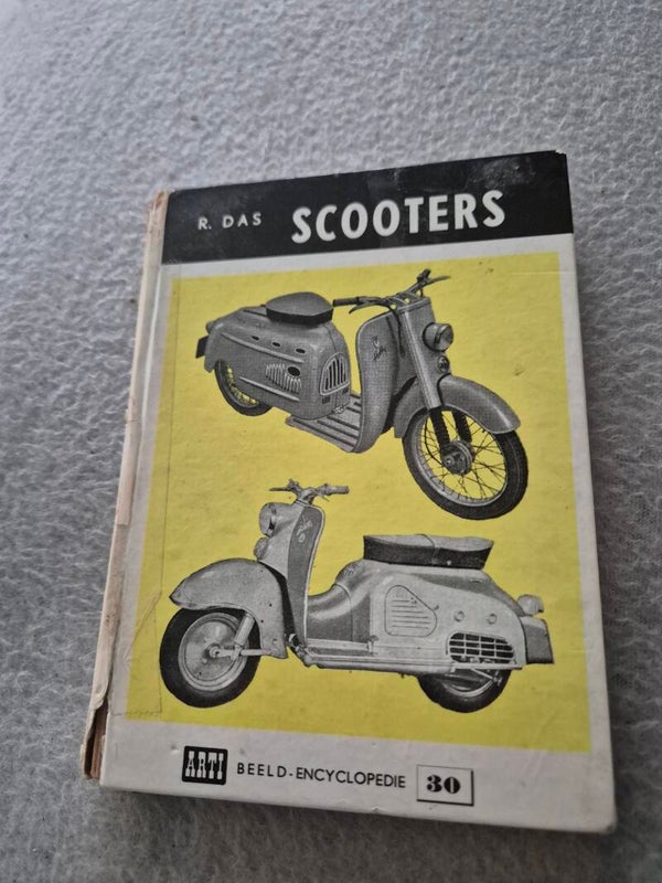 Scooters boekje r das