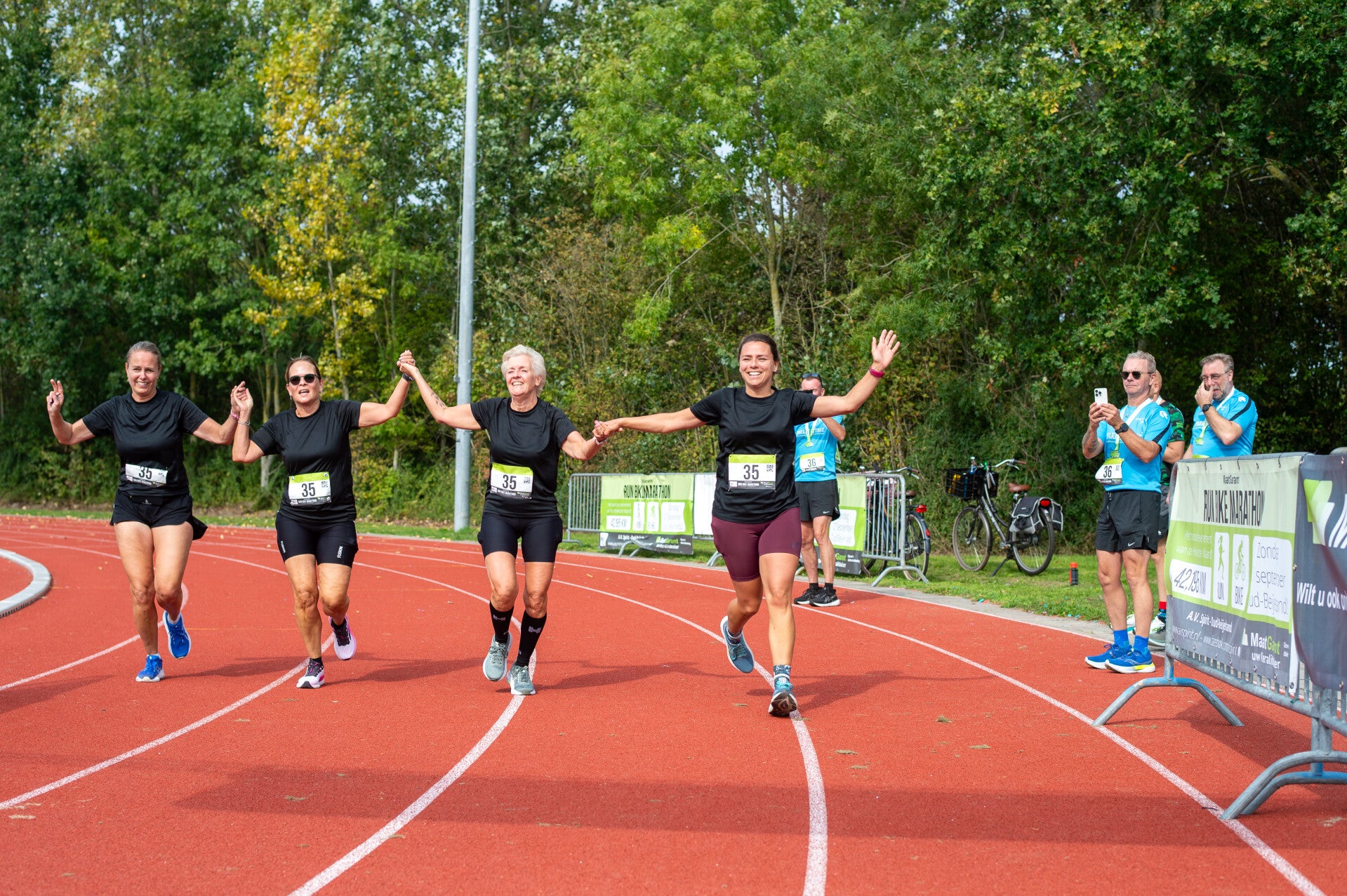 7su_2448-standard.jpg