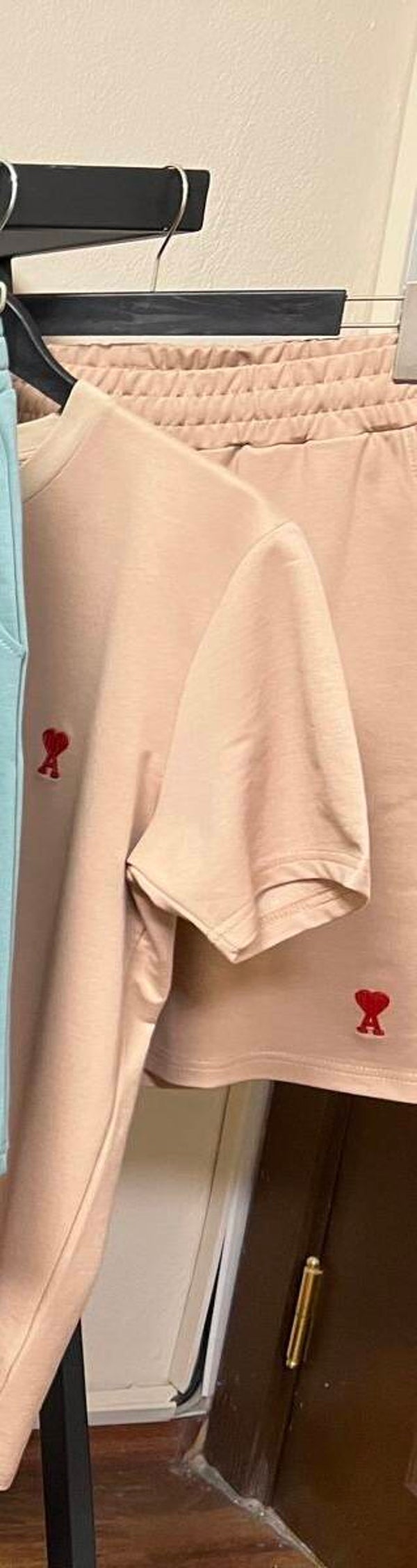 Manne zo er set Ami Paris