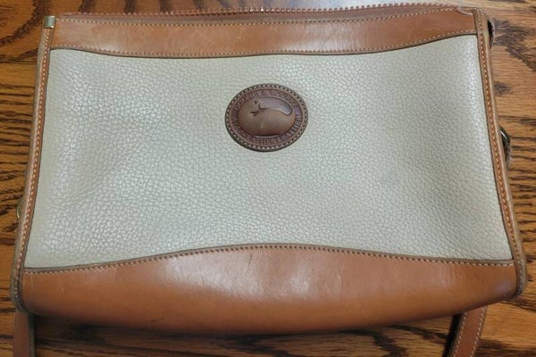 Vtg. 80's Dooney & Bourke Leather Crossbody Handbag