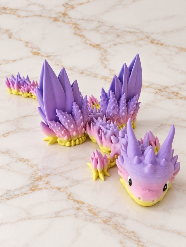 Beweegbare kristaldraak – pastel – 35 cm