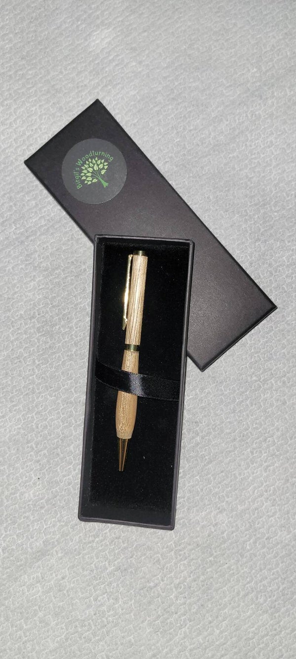 #8 Pen