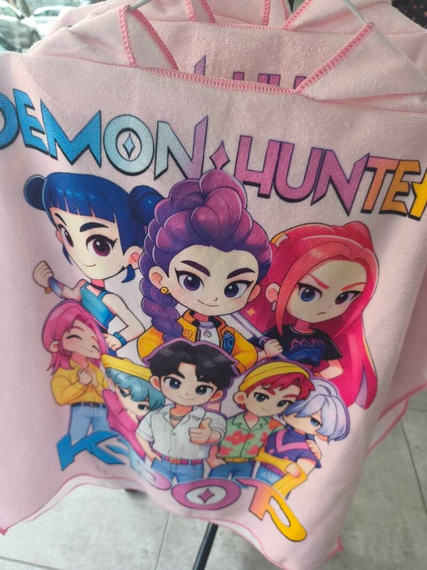 Poncho K-pop demon hunters