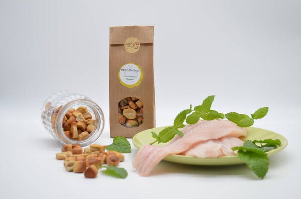 Pangasius an Minze für Hunde – getreidefreie, proteinreiche Fischleckerlis