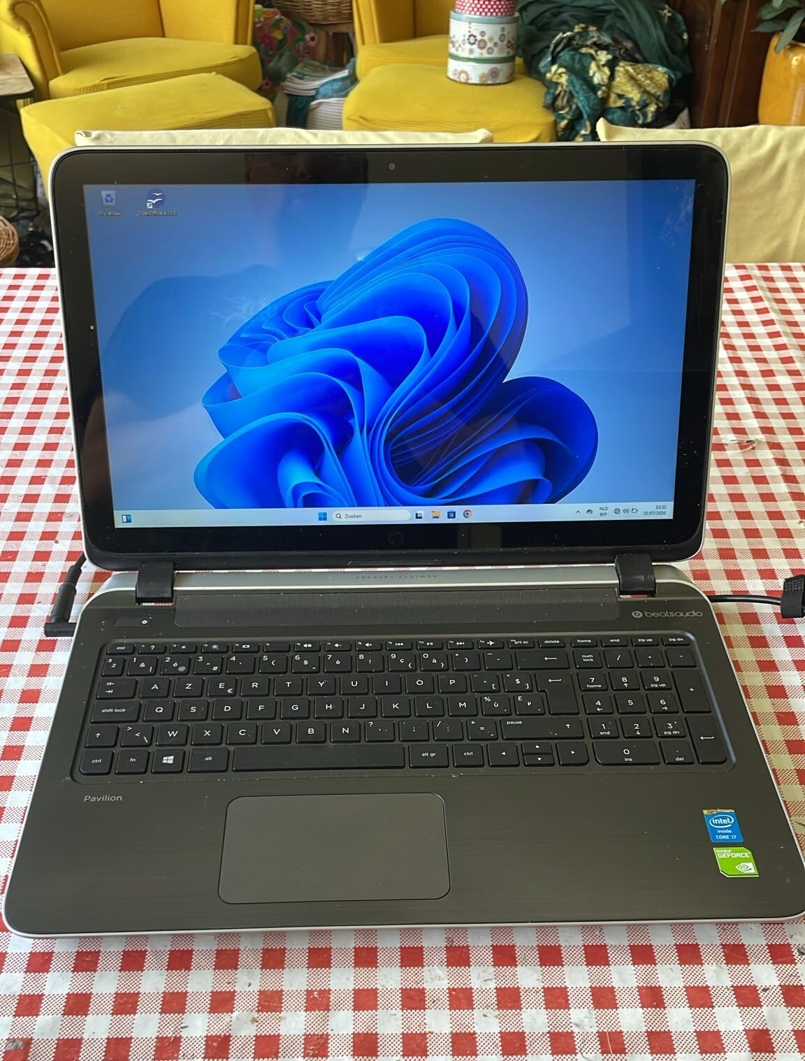 HP 15-p080nb (6th gen)