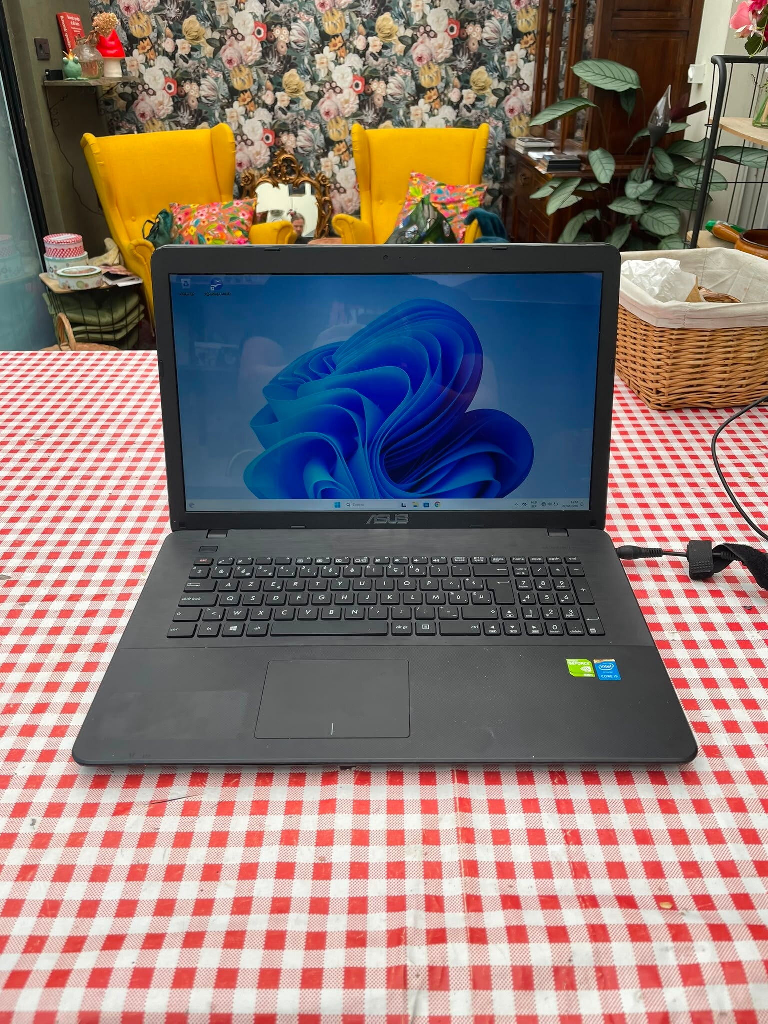 Asus X71L (5th gen)