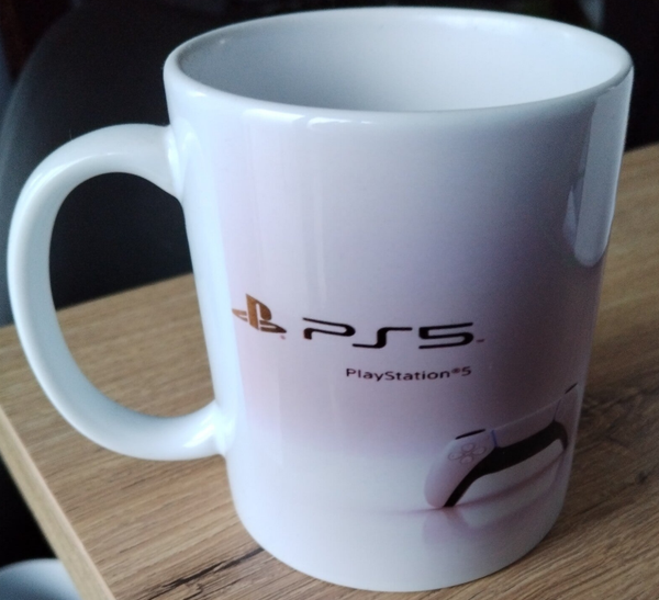 Mug PS5 avec reflet rose Personnalisé