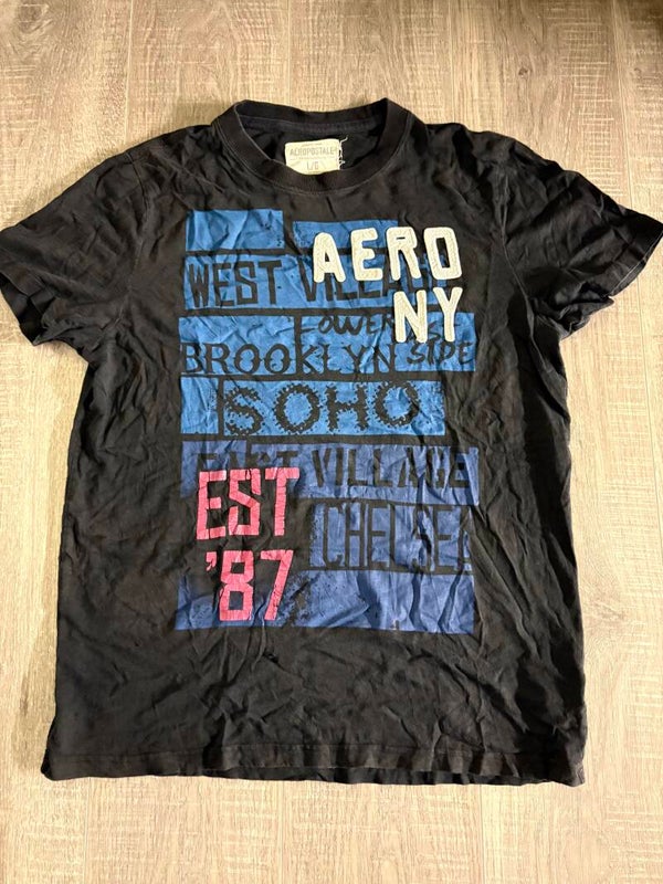 Aeropostale shirt - L