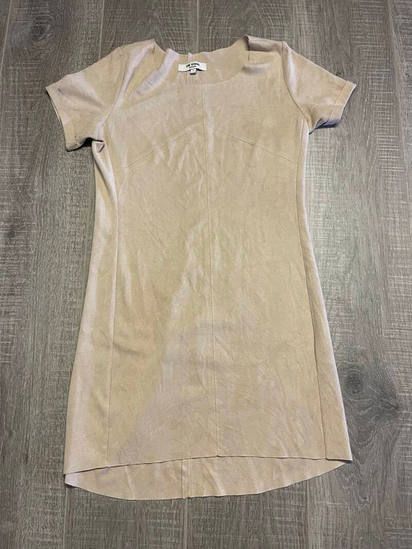 Sting Essentials jurk - 36