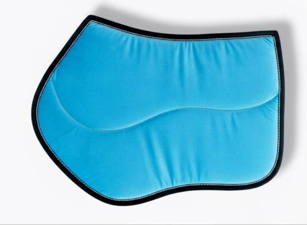 Absorbent memory foam saddle pad