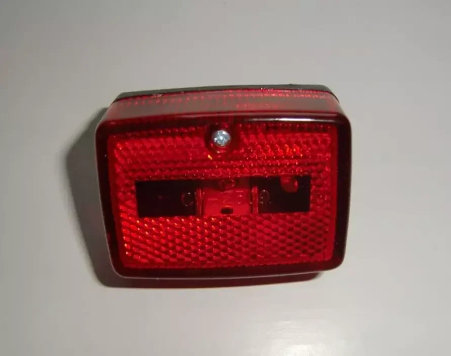 Zündapp, Rücklicht Mofa/Moped mit Rückstrahler Schwarz/Rot Star 1 Typ462-020