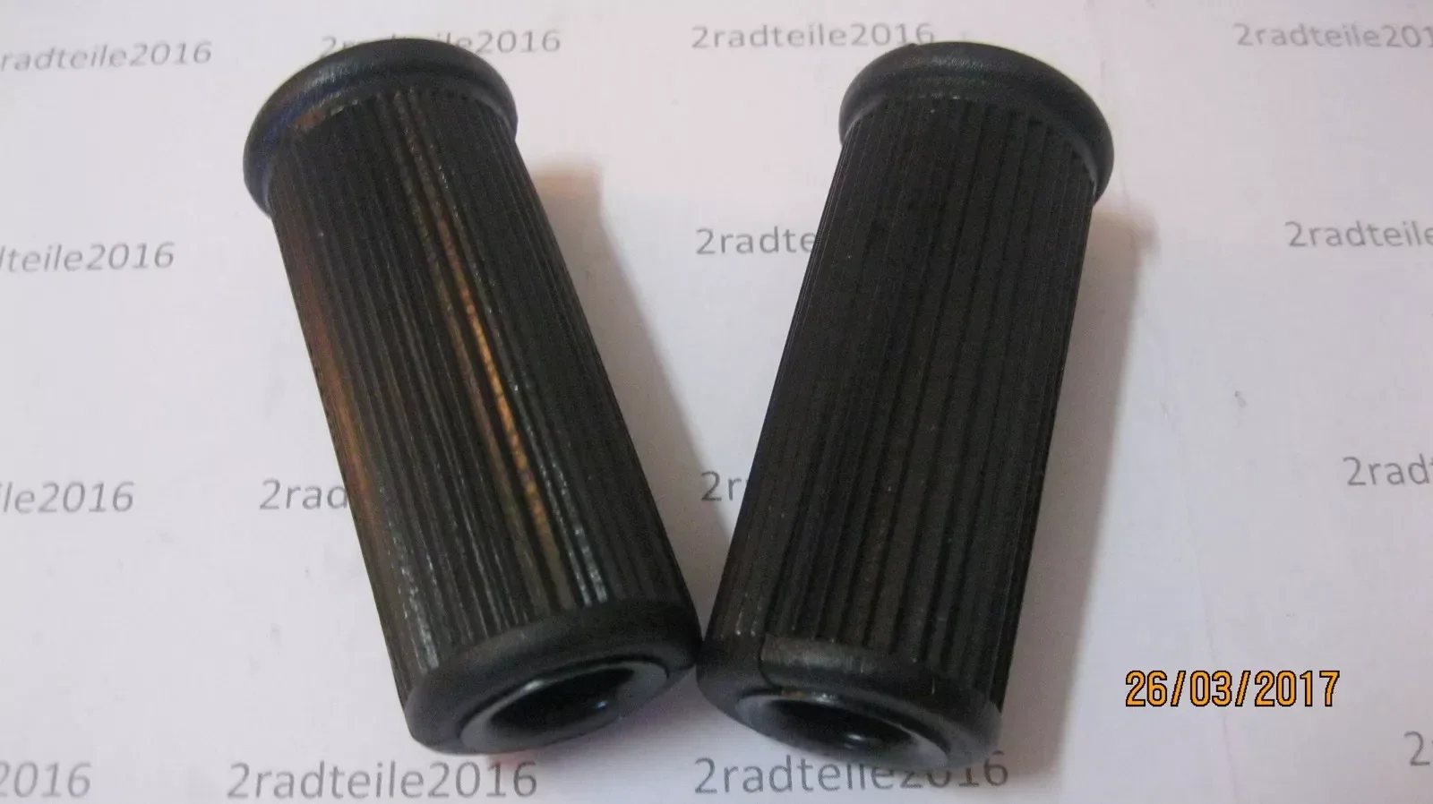 Zündapp , Fußrastermuffen , Fußrasterstange , 1 Paar , GTS50 Typ529-020-024