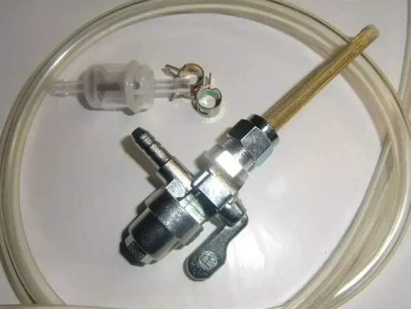 Zündapp, Benzinhahn mit Metallbecher im Satz Super Combinette 429