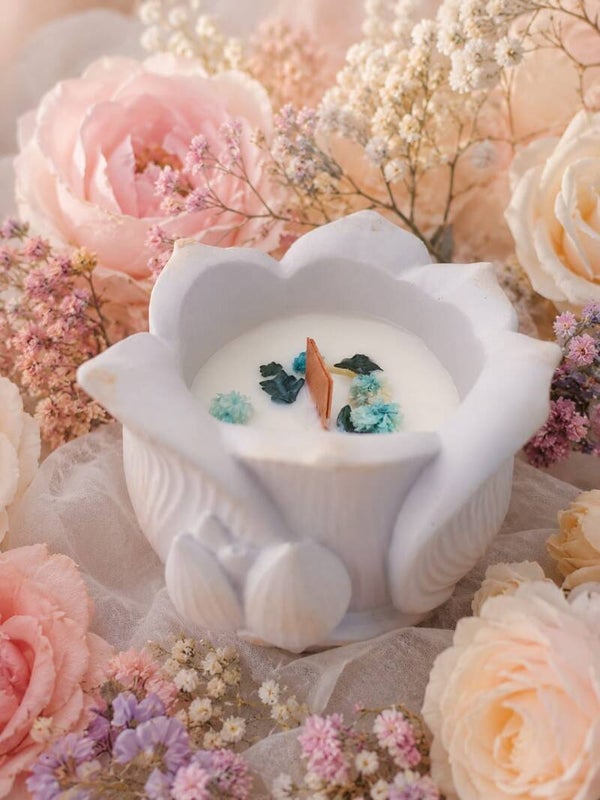 Recipiente flor con vela de soja aromática