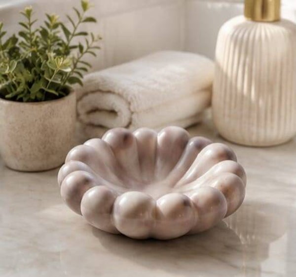 Cuenco forma de nube amarmolado con vela aromática