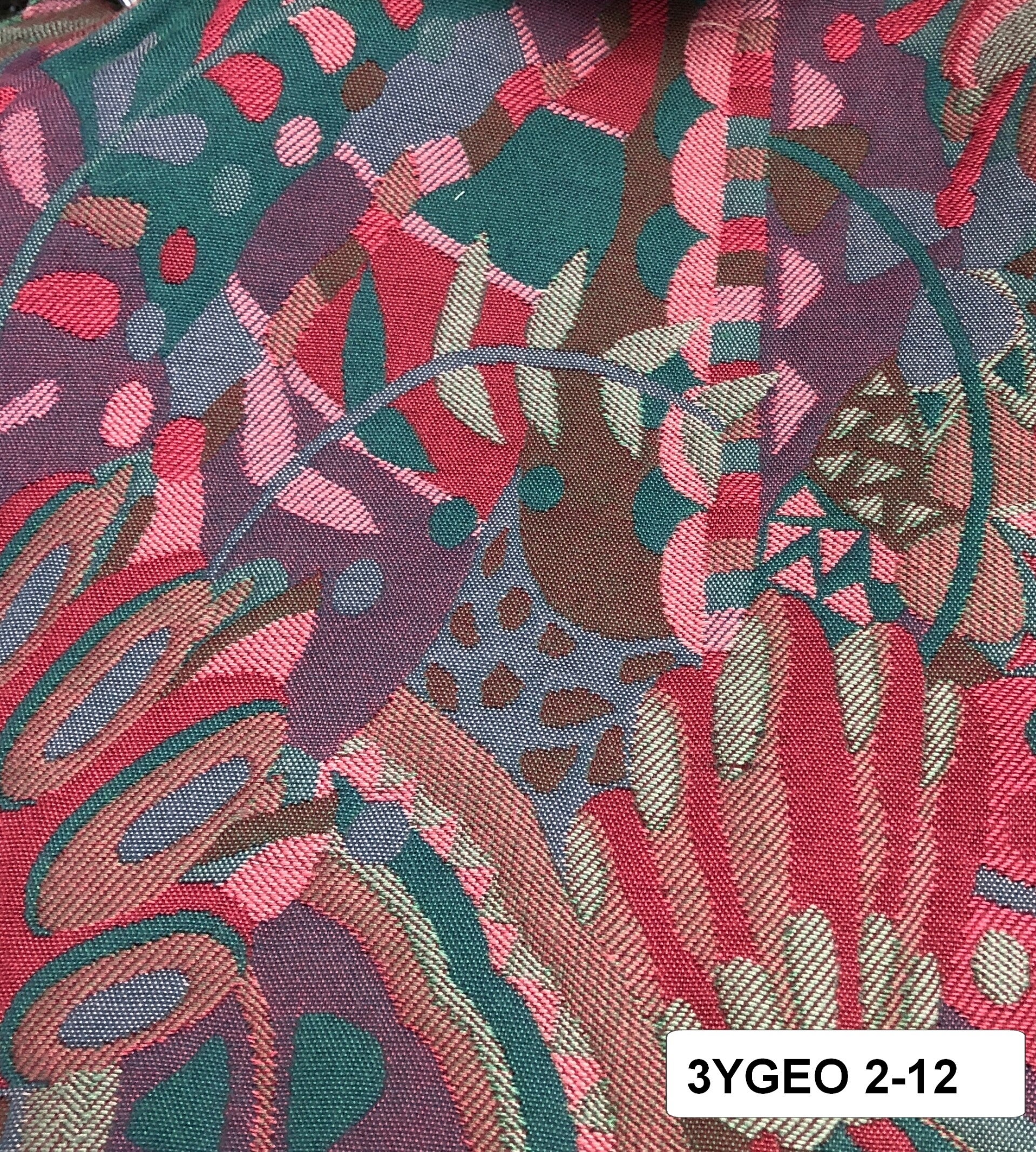 3 yards Geometric 2-12g