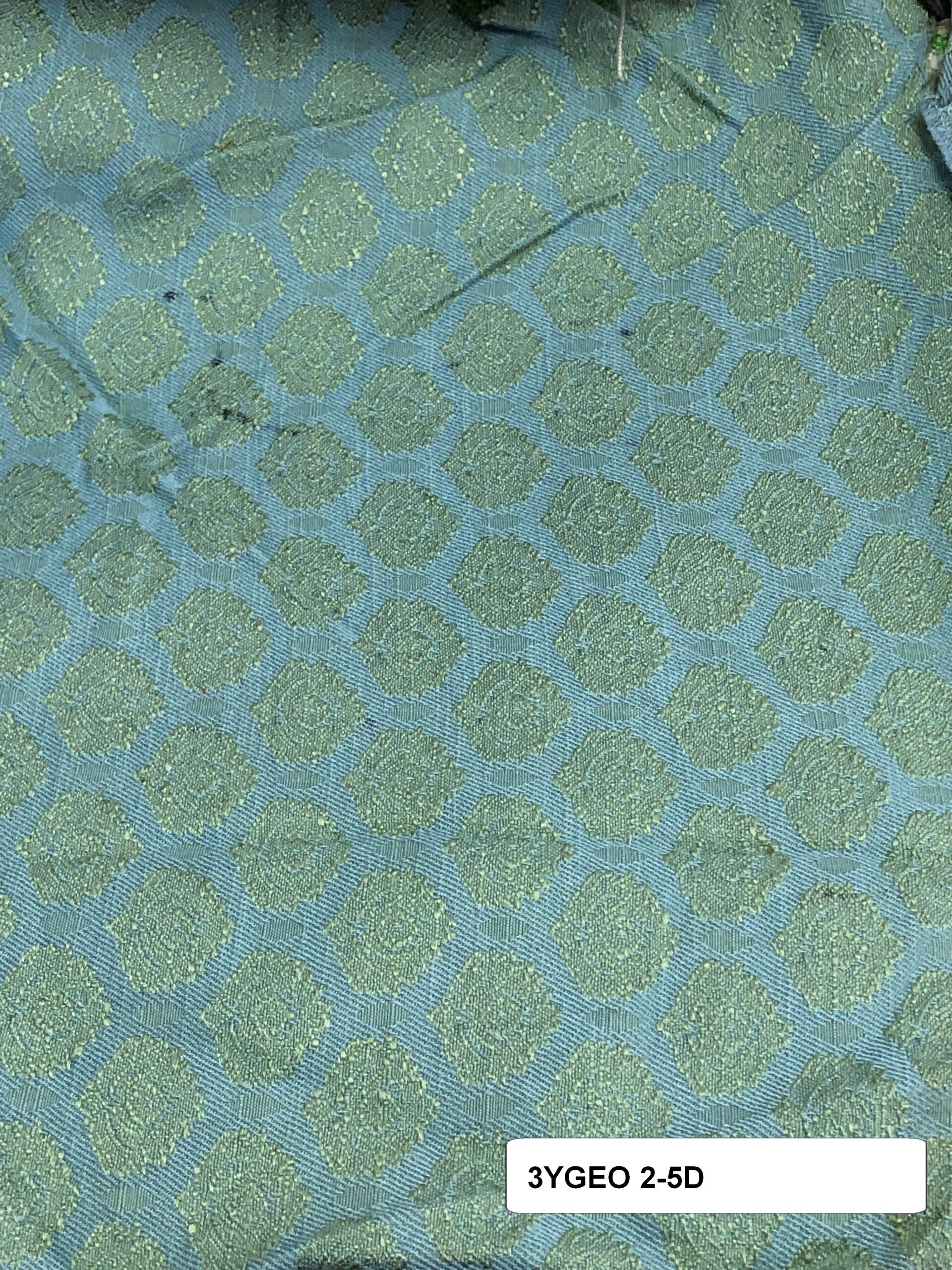 3 yards Geometric 2-5d