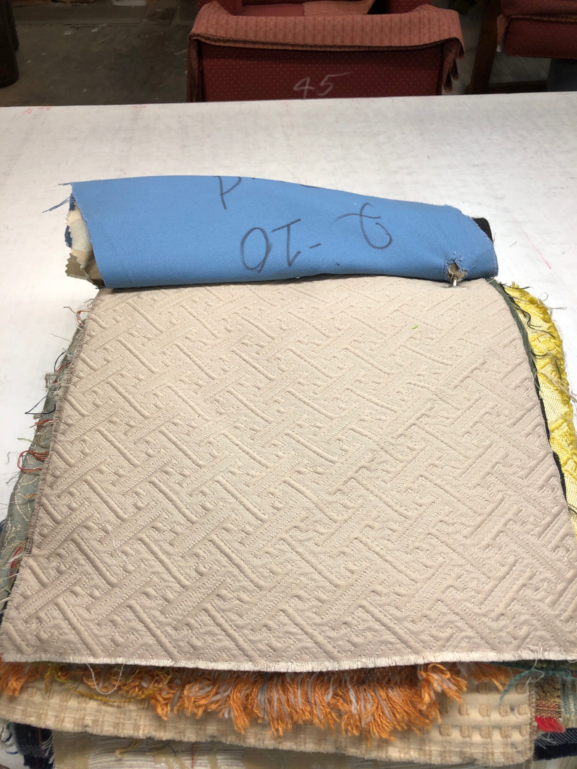 3 yards Geometric 459c