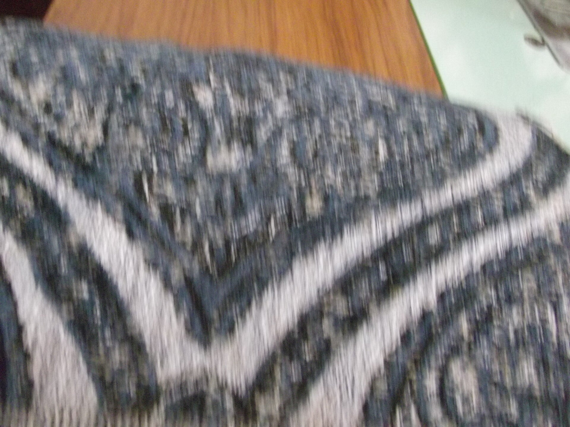 3 yards Geometric 3065retake