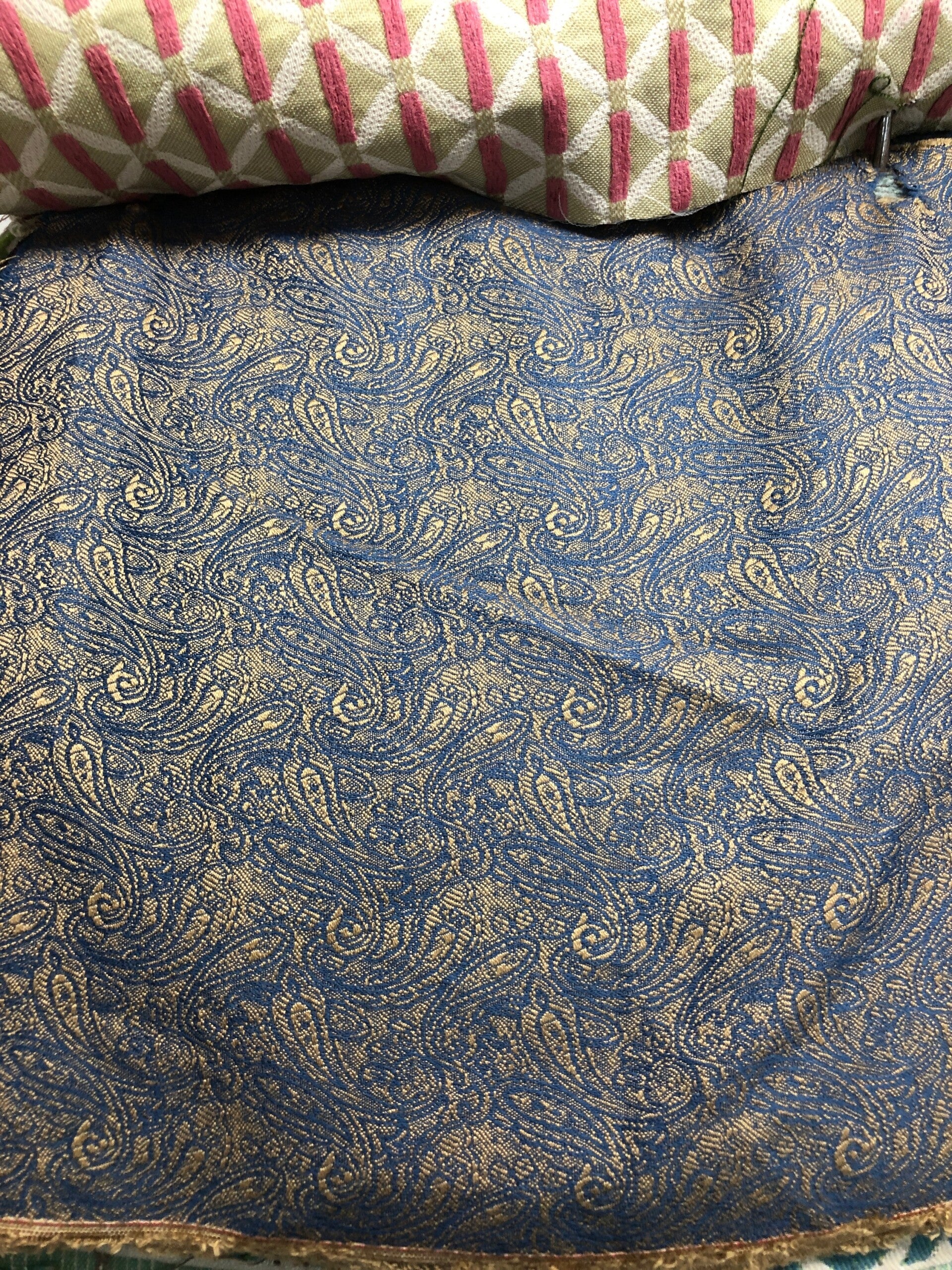 3 yards Geometric 3-9a navy paisley