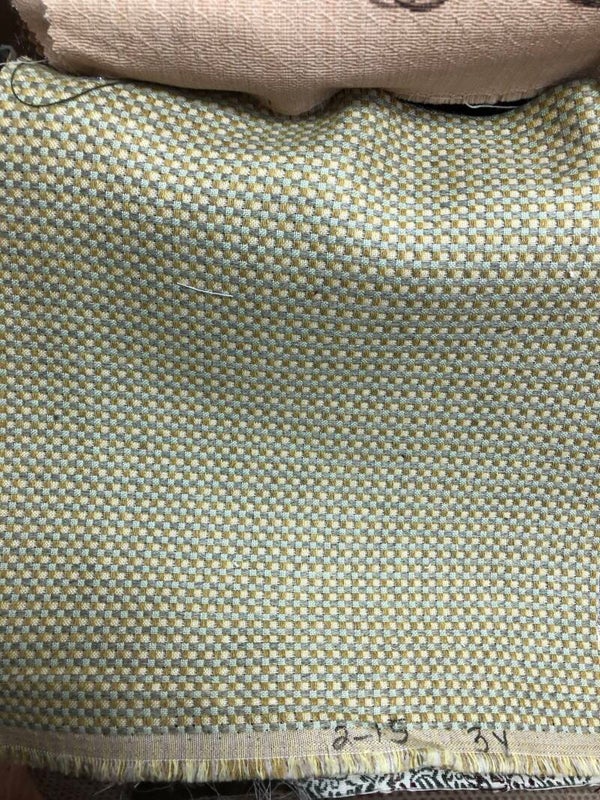 3 YARDS SOLID 2-15 GREEN CHECK GEOMETRIC