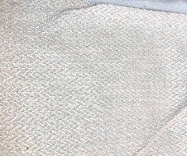 3 YARDS SOLID 3-8 WHITE CHEV