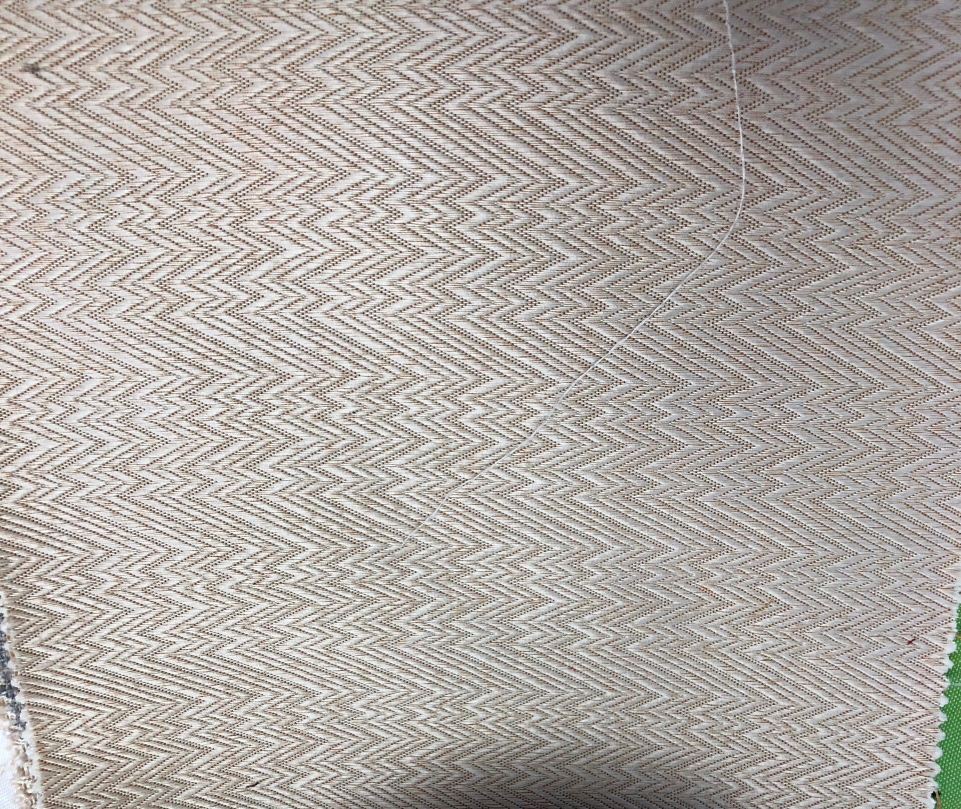 3 YARDS SOLID 4-10F BROWN GEO