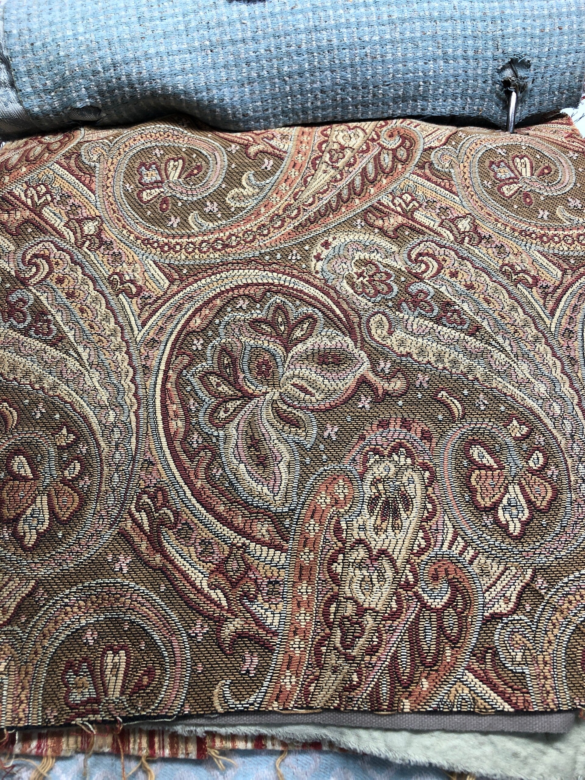 3 yards Paisley/Damask 3-6