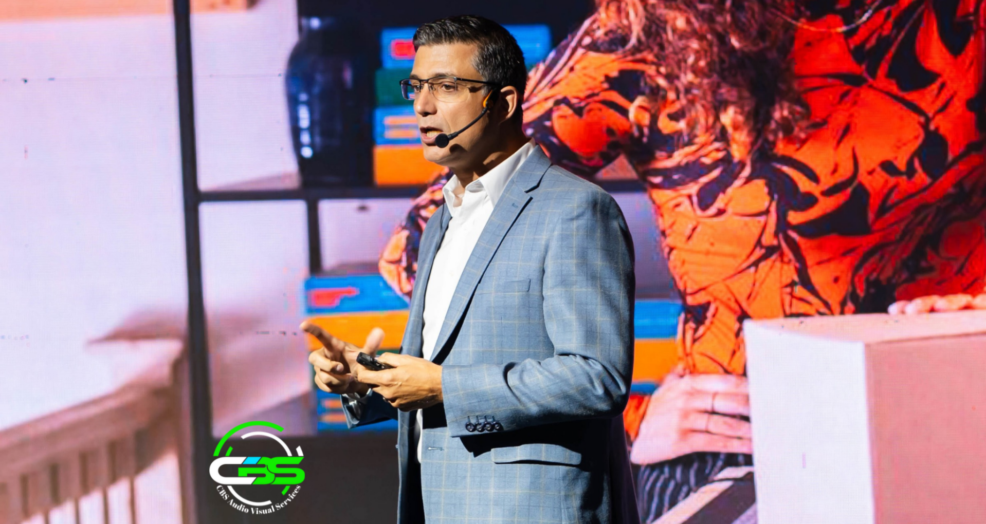 End-to-End AV Services, Stage Design, Flag Rental and Protocol, Executive Grade Presenter Infrastructure, full-suite AV Equipment rentals in Toronto, York Region, the GTHA, Niagara Region, Region Of Waterloo, Simcoe County, Durham and across Ontario