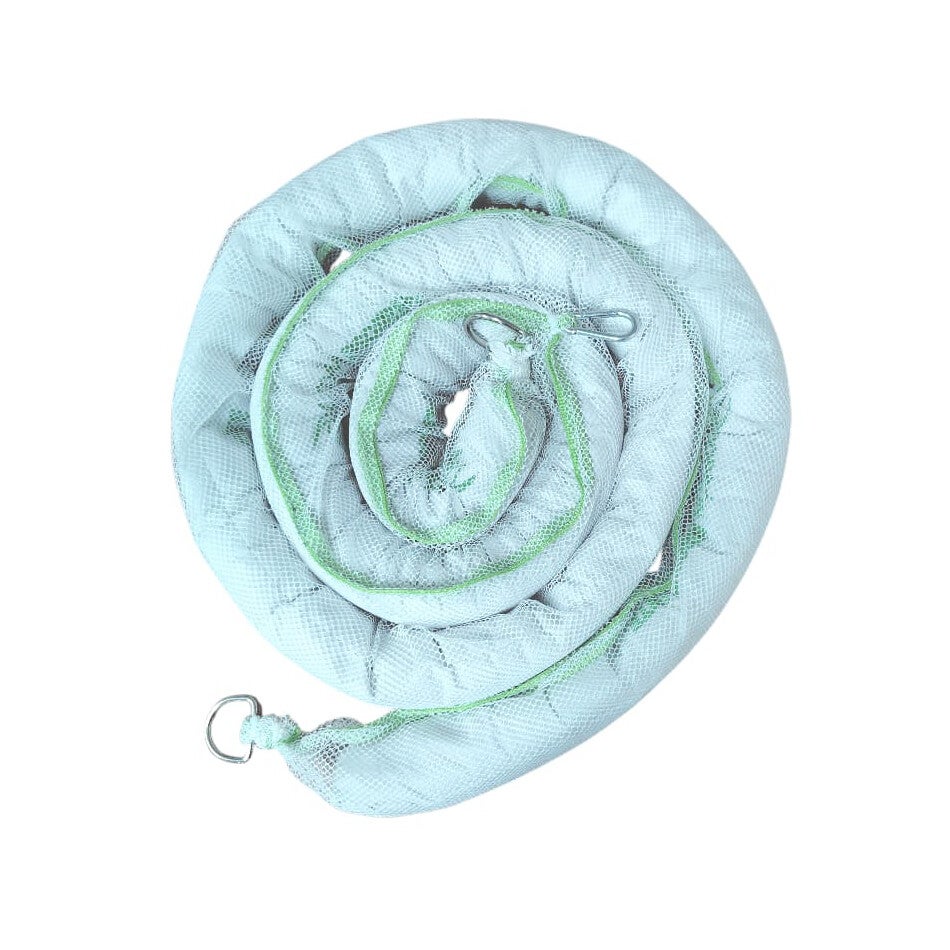 Cordón absorbente para contención de derrames marítimos