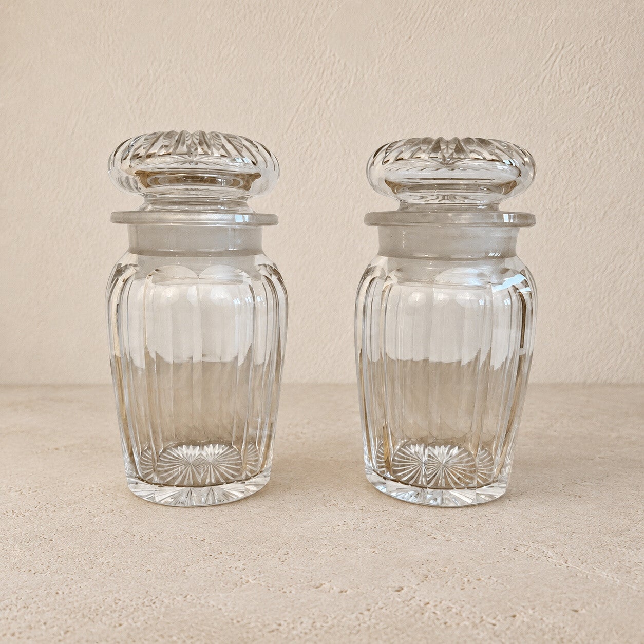 Paire de bocaux à condiments en cristal – élégance vintage pour la table
