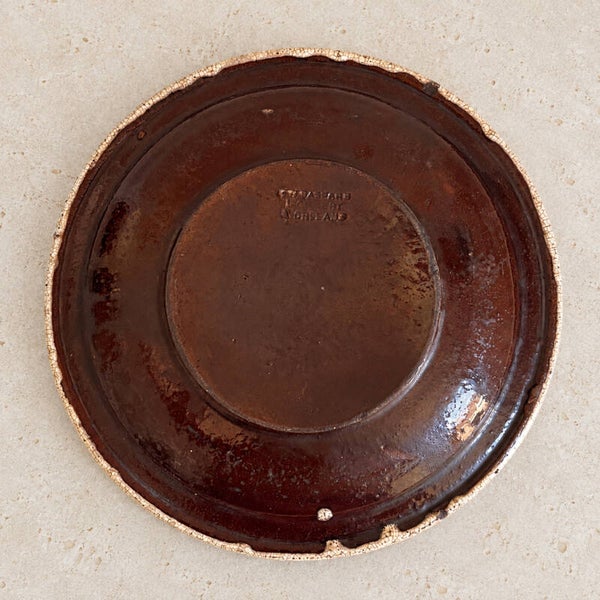 Assiette décorative dans le goût des faïences françaises du XVIIIᵉ siècle