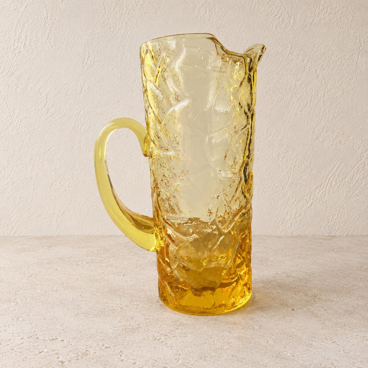 Pichet en verre vert jaune – verrerie vintage élégante